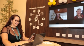 Governo promove inclusão digital de idosos 